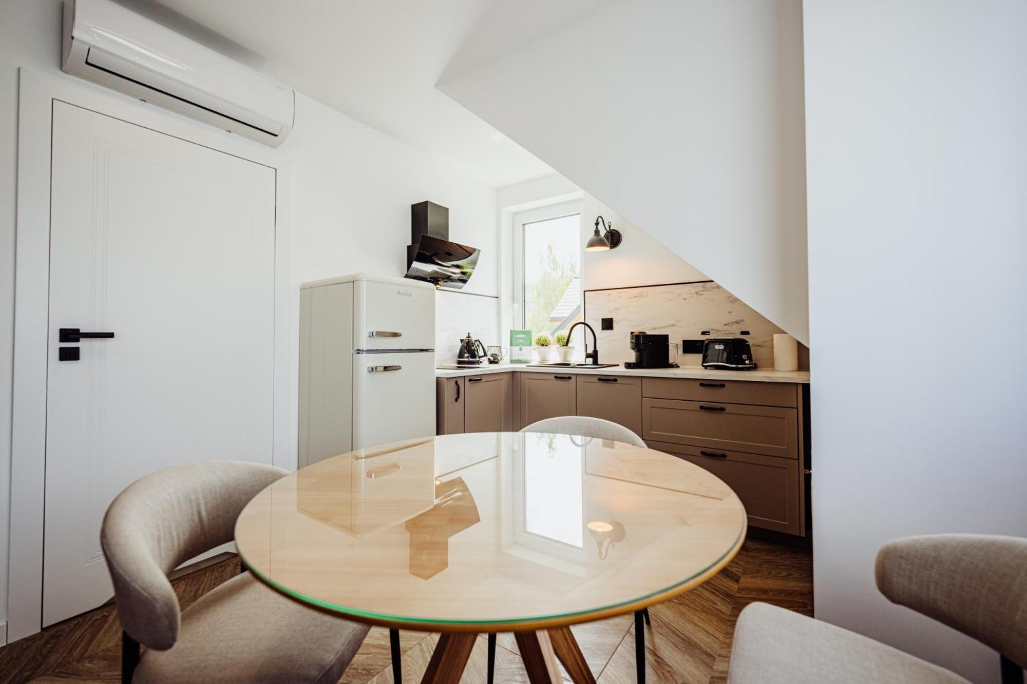 Cristalview Stay&Relax - Nowopowstale Luksusowe Apartamenty Przyjazne Dla Rodzin - Zwierzeta Akceptowane Podgorzyn Luaran gambar