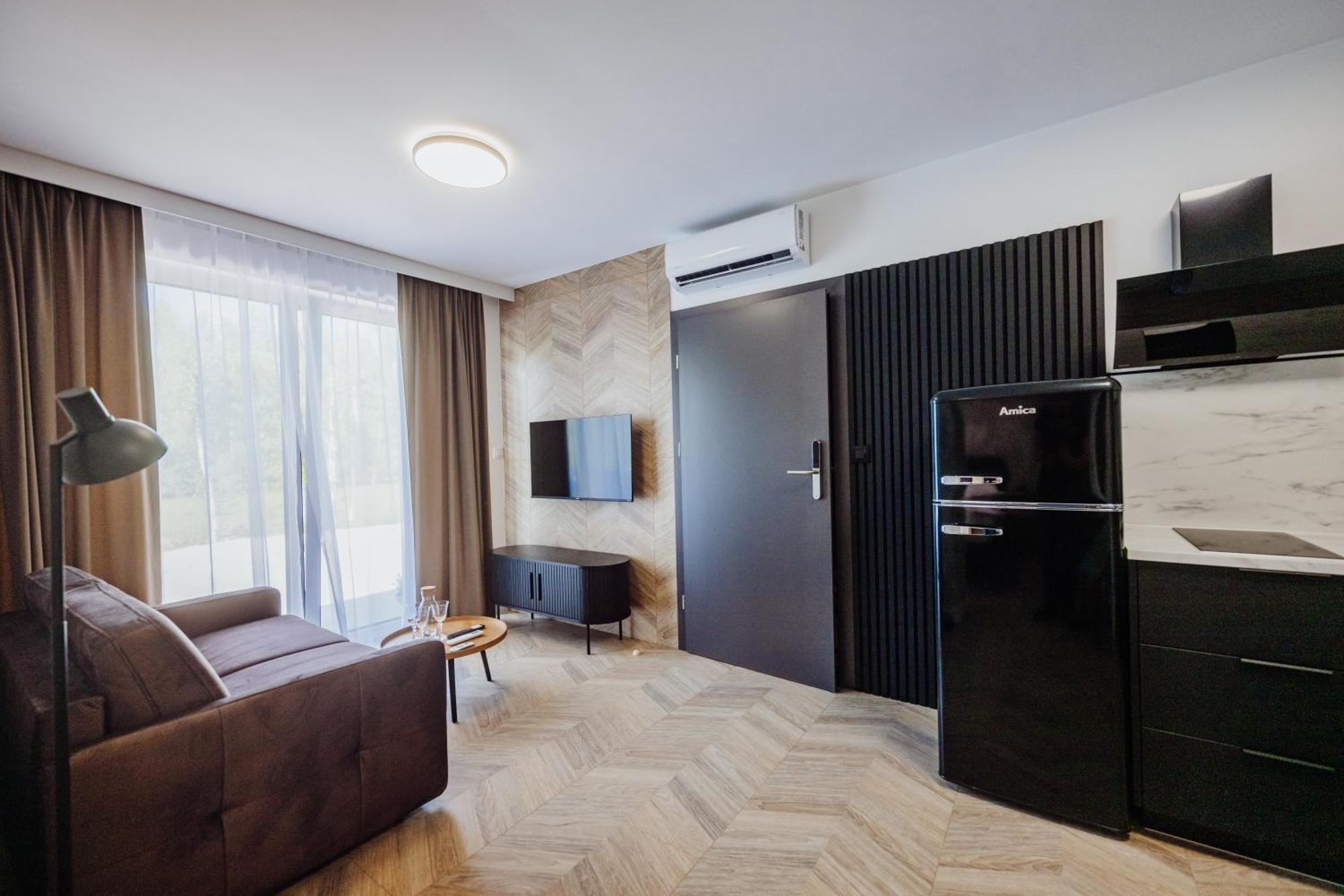 Cristalview Stay&Relax - Nowopowstale Luksusowe Apartamenty Przyjazne Dla Rodzin - Zwierzeta Akceptowane Podgorzyn Luaran gambar
